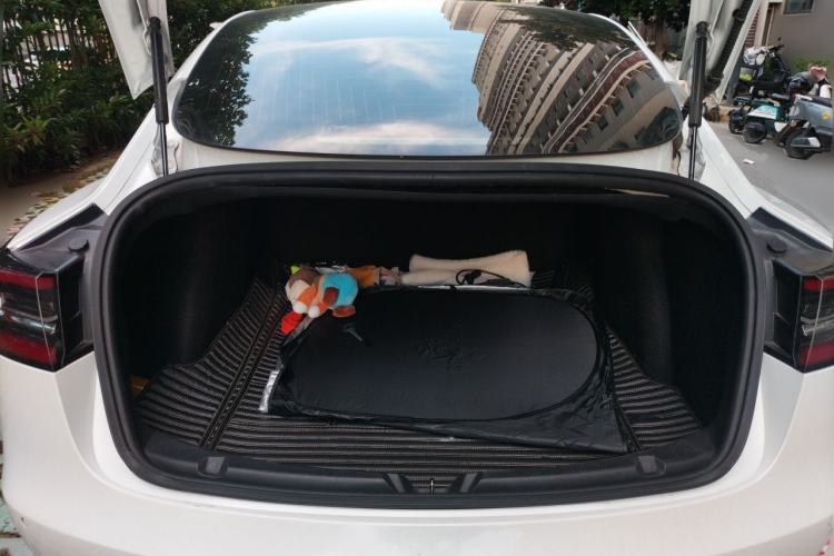Used Tesla Model 3 2019 Long-Range Rear-Wheel-Drive Version Trunk