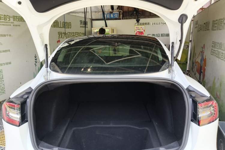 Used Tesla Model 3 2019 Standard Range Rear-Wheel Drive Upgraded Version (52 kWh) Trunk