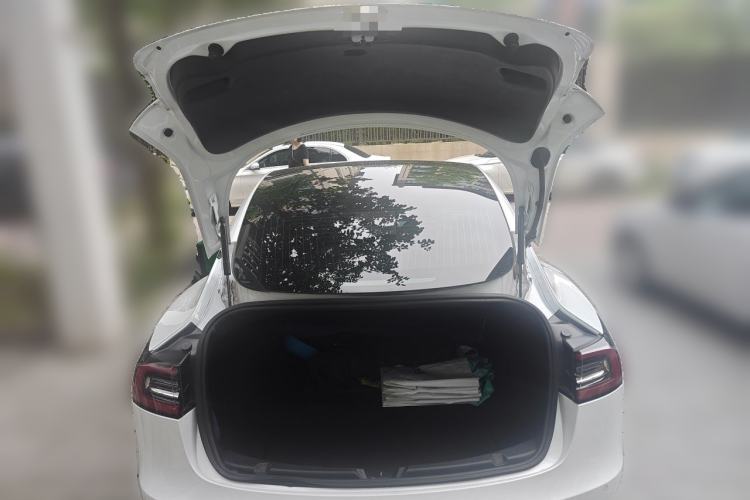 Used Tesla Model 3 2019 Long-Range Rear-Wheel-Drive Version Trunk