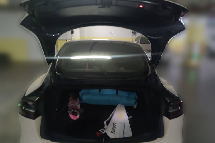 Used Tesla Model 3 2019 Long-Range All-Wheel-Drive Version Trunk