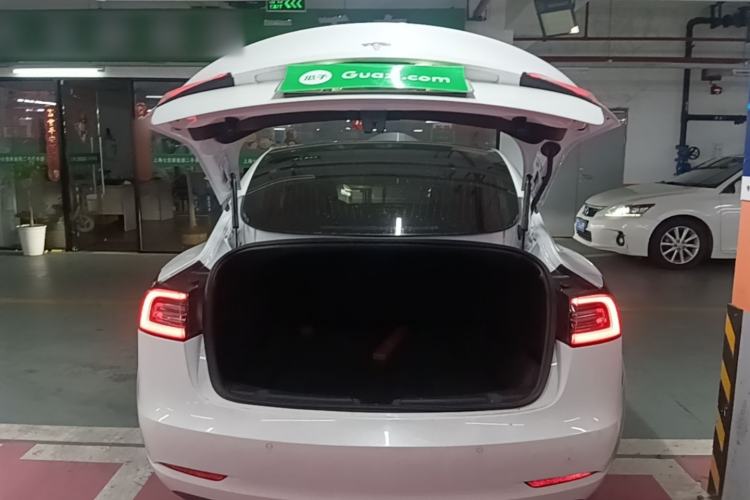 Used Tesla Model 3 2019 Long-Range Rear-Wheel-Drive Version Trunk