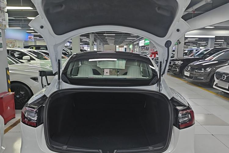 Used Tesla Model 3 2019 Long-Range Rear-Wheel-Drive Version Trunk