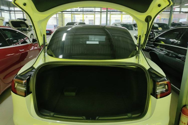 Used Tesla Model 3 2019 Standard Range Rear-Wheel Drive Upgraded Version (60 kWh) Trunk