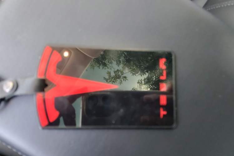 Used Tesla Model 3 2019 Long-Range All-Wheel-Drive Version Vehicle Key