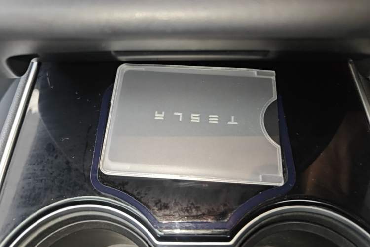 Used Tesla Model 3 2019 Long-Range Rear-Wheel-Drive Version Vehicle Key