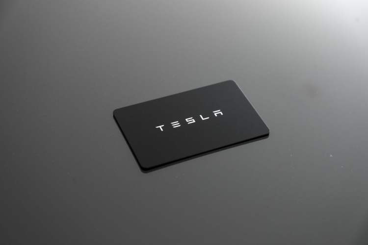 Used Tesla Model 3 2019 Long-Range All-Wheel-Drive Version Vehicle Key