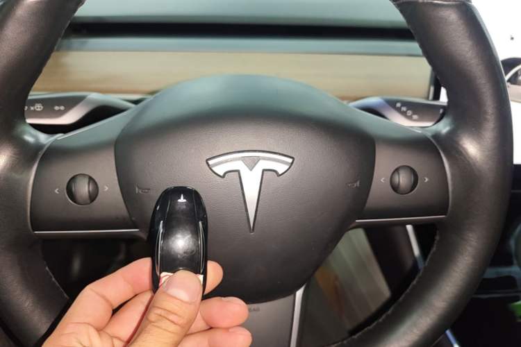Used Tesla Model 3 2019 Long-Range Rear-Wheel-Drive Version Vehicle Key