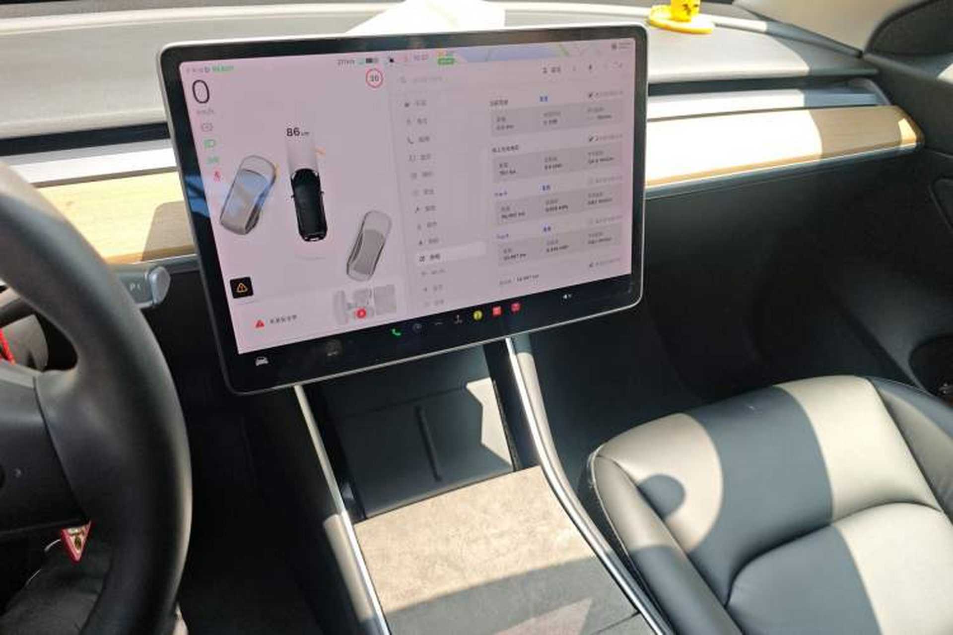 Used Tesla Model 3 2020 Revised Version Standard Range Rear-Wheel Drive – Upgraded Edition Audio And AC Panel