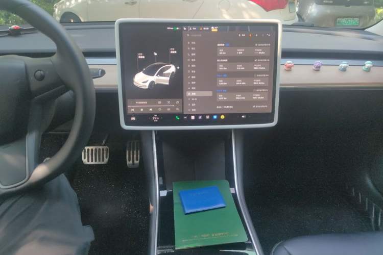 Used Tesla Model 3 2020 Long-Range Rear-Wheel-Drive Version Audio And AC Panel