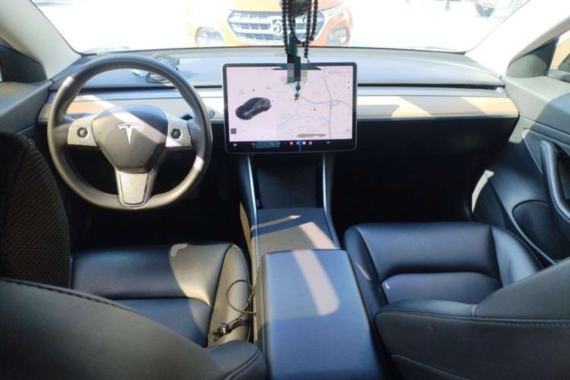 Used Tesla Model 3 2020 Revised Version Standard Range Rear-Wheel Drive – Upgraded Edition Center Console