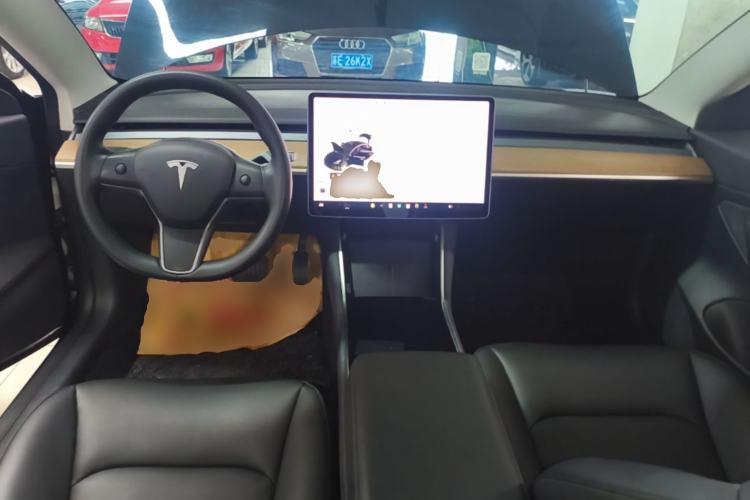 Used Tesla Model 3 2020 Revised Version Standard Range Rear-Wheel Drive – Upgraded Edition Center Console