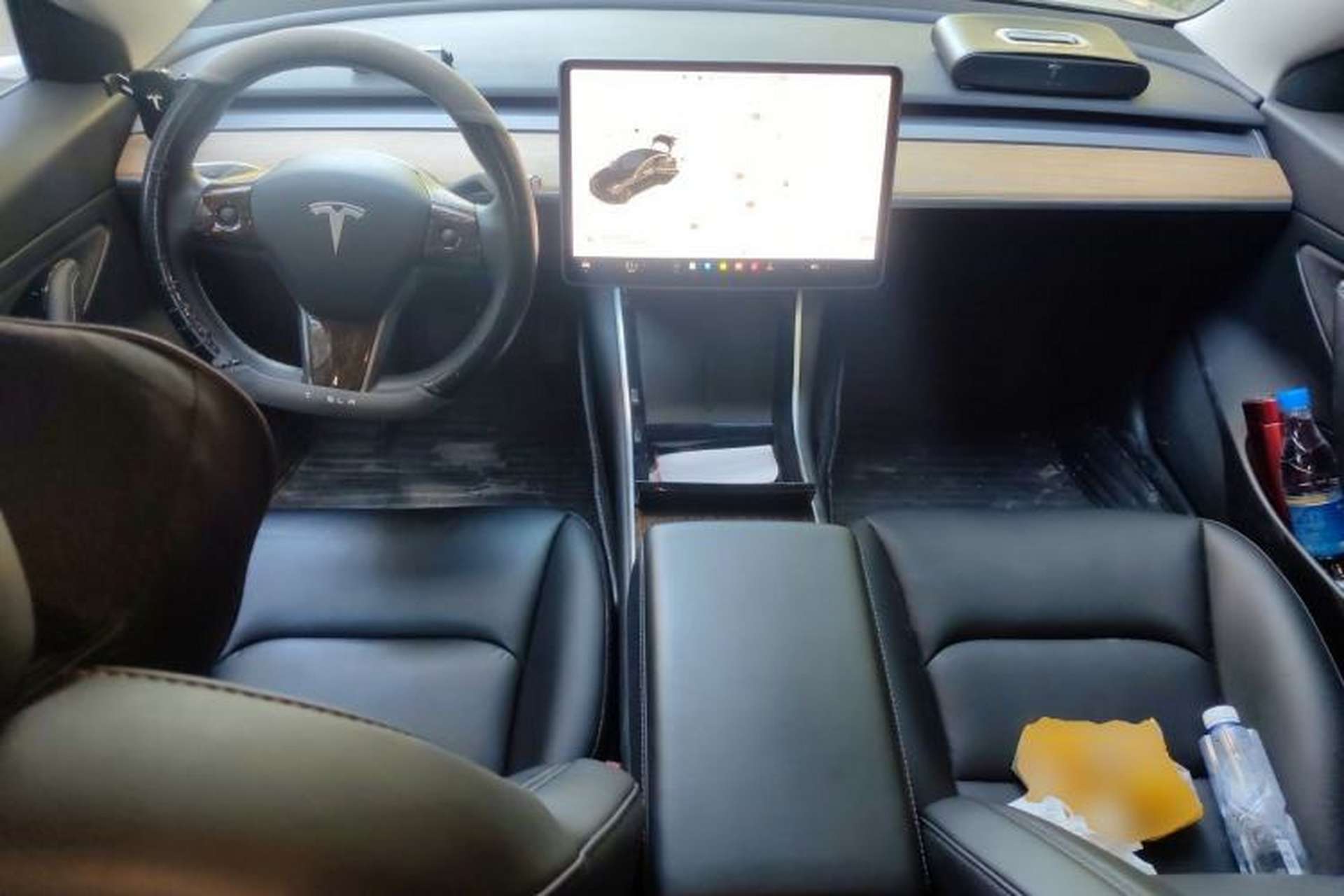 Used Tesla Model 3 2020 Revised Version Standard Range Rear-Wheel Drive – Upgraded Edition Center Console