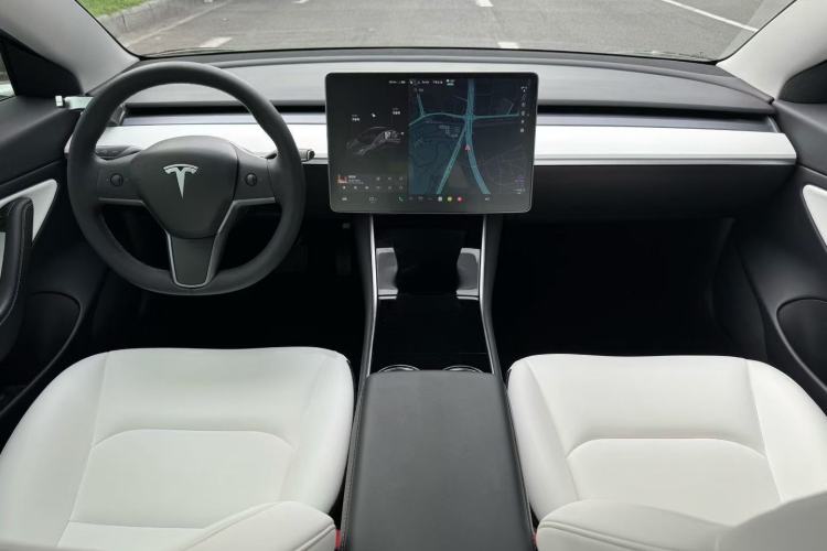 Used Tesla Model 3 2020 Long-Range Rear-Wheel-Drive Version Center Console