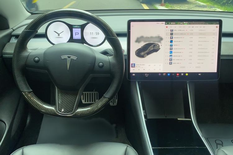 Used Tesla Model 3 2020 Revised Version Standard Range Rear-Wheel Drive – Upgraded Edition Center Console