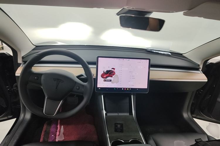 Used Tesla Model 3 2020 Revised Version Standard Range Rear-Wheel Drive – Upgraded Edition Center Console