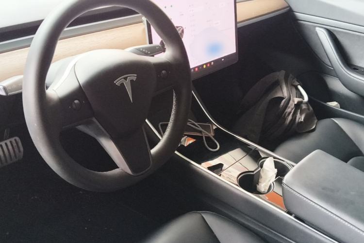 Used Tesla Model 3 2020 Long-Range Rear-Wheel-Drive Version Center Console