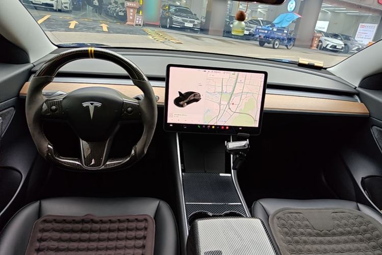 Used Tesla Model 3 2020 Long-Range Rear-Wheel-Drive Version Center Console
