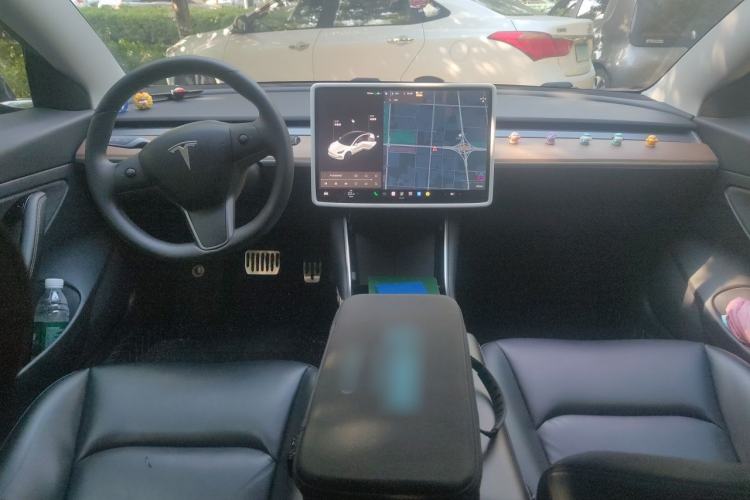 Used Tesla Model 3 2020 Long-Range Rear-Wheel-Drive Version Center Console