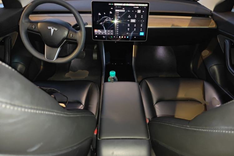 Used Tesla Model 3 2020 Long-Range Rear-Wheel-Drive Version Center Console