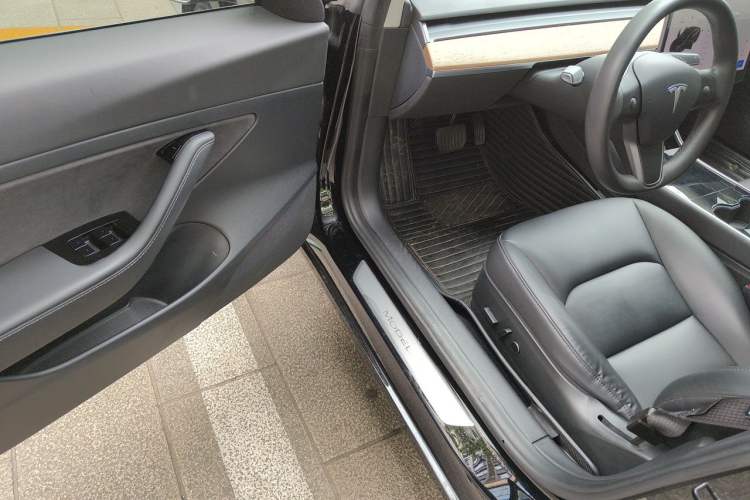 Used Tesla Model 3 2020 Revised Version Standard Range Rear-Wheel Drive – Upgraded Edition Driver Seat