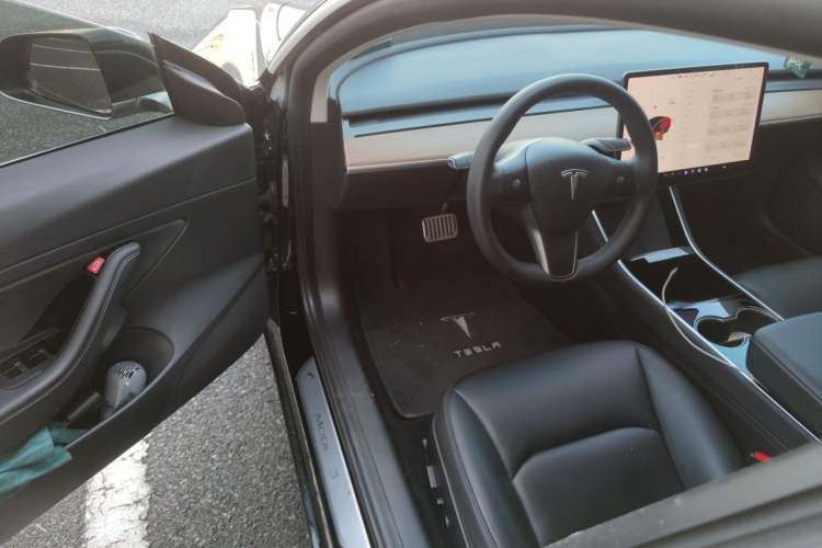 Used Tesla Model 3 2020 Revised Version Standard Range Rear-Wheel Drive – Upgraded Edition Driver Seat