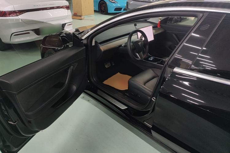 Used Tesla Model 3 2020 Revised Version Standard Range Rear-Wheel Drive – Upgraded Edition Driver Seat