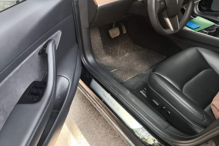 Used Tesla Model 3 2020 Revised Version Standard Range Rear-Wheel Drive – Upgraded Edition Driver Seat