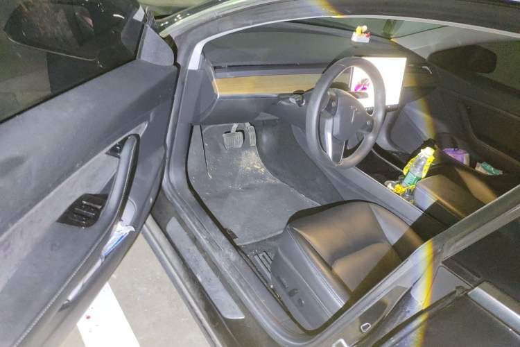 Used Tesla Model 3 2020 Revised Version Standard Range Rear-Wheel Drive – Upgraded Edition Driver Seat