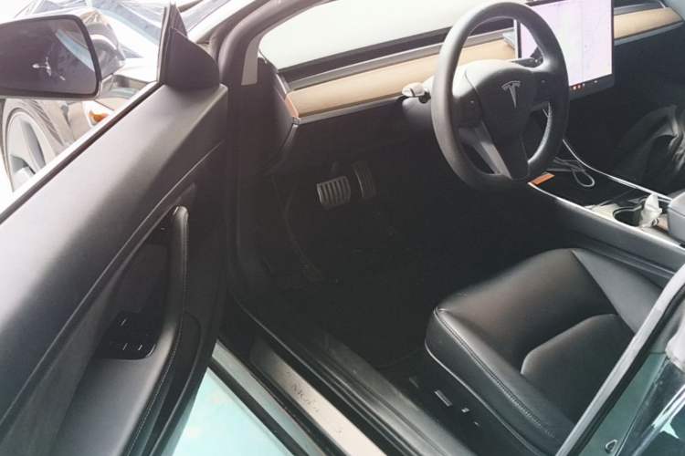 Used Tesla Model 3 2020 Long-Range Rear-Wheel-Drive Version Driver Seat