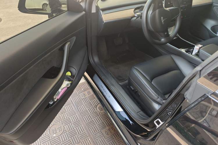 Used Tesla Model 3 2020 Revised Version Standard Range Rear-Wheel Drive – Upgraded Edition Driver Seat