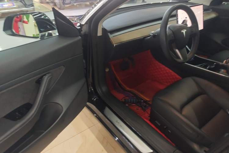Used Tesla Model 3 2020 Revised Version Standard Range Rear-Wheel Drive – Upgraded Edition Driver Seat