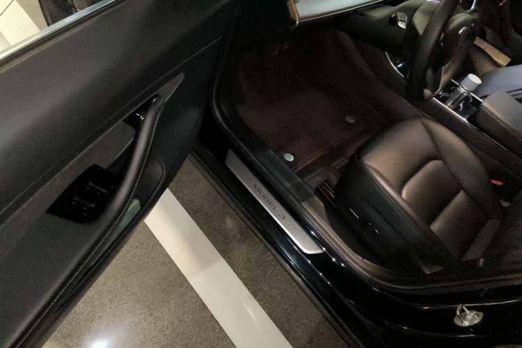 Used Tesla Model 3 2020 Revised Version Standard Range Rear-Wheel Drive – Upgraded Edition Driver Seat