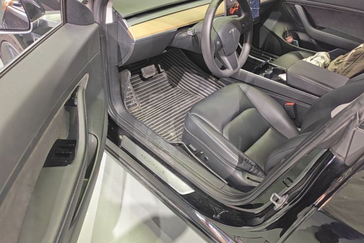 Used Tesla Model 3 2020 Revised Version Standard Range Rear-Wheel Drive – Upgraded Edition Driver Seat