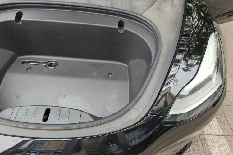 Used Tesla Model 3 2020 Revised Version Standard Range Rear-Wheel Drive – Upgraded Edition Engine Bay Left