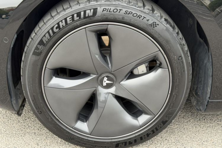 Used Tesla Model 3 2020 Revised Version Standard Range Rear-Wheel Drive – Upgraded Edition Exterior 1