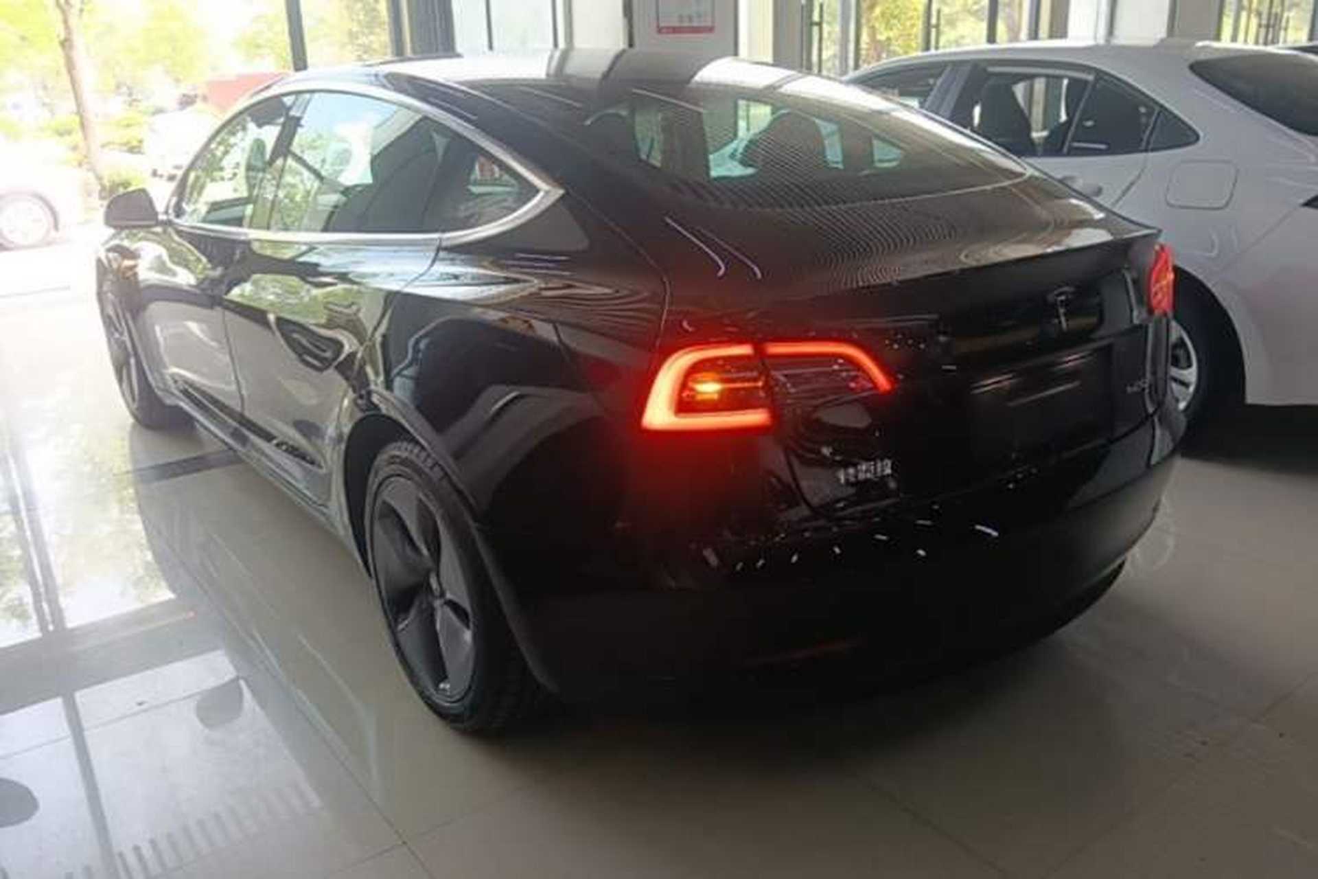 Used Tesla Model 3 2020 Refreshed Version Long-Range Rear-Wheel Drive Exterior 2