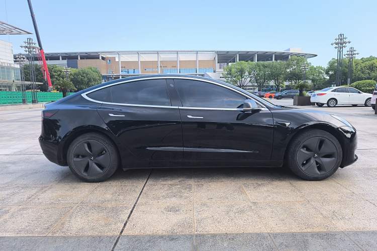 Used Tesla Model 3 2020 Standard Range Rear-Wheel Drive Upgraded Version Exterior 2
