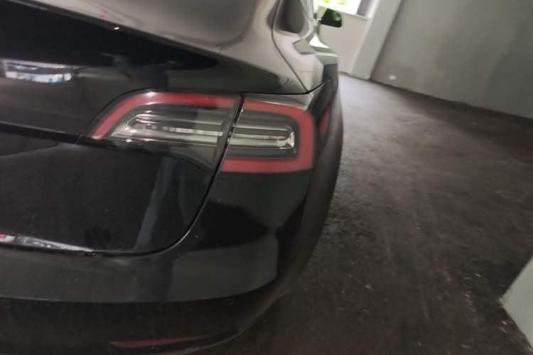 Used Tesla Model 3 2020 Standard Range Rear-Wheel Drive Upgraded Version Exterior 3