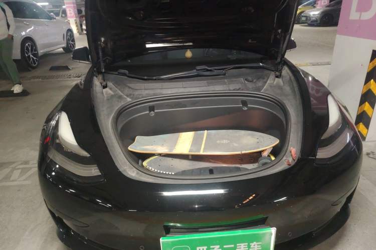 Used Tesla Model 3 2020 Standard Range Rear-Wheel Drive Upgraded Version Exterior 4