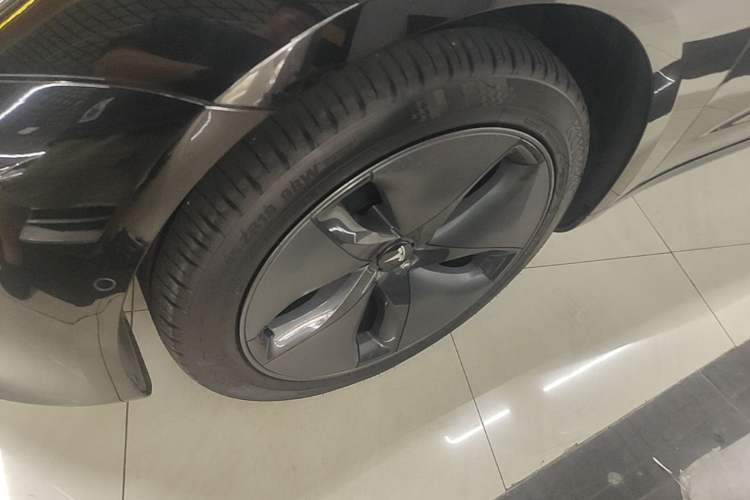 Used Tesla Model 3 2020 Revised Version Standard Range Rear-Wheel Drive – Upgraded Edition Exterior 4
