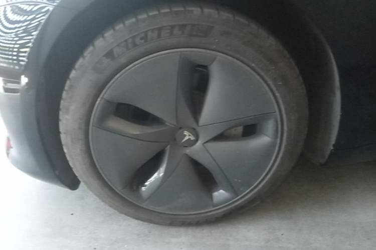 Used Tesla Model 3 2020 Refreshed Version Long-Range Rear-Wheel Drive Exterior 4