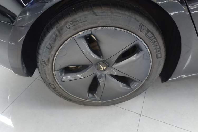 Used Tesla Model 3 2020 Refreshed Version Long-Range Rear-Wheel Drive Exterior 5