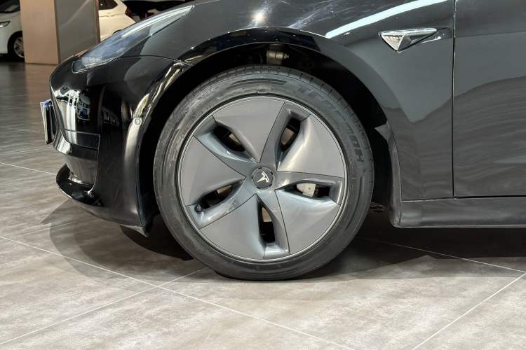 Used Tesla Model 3 2020 Standard Range Rear-Wheel Drive Upgraded Version Exterior 6