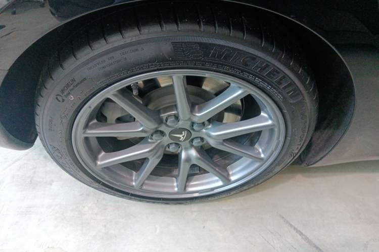 Used Tesla Model 3 2020 Revised Version Standard Range Rear-Wheel Drive – Upgraded Edition Exterior 8
