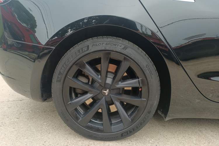 Used Tesla Model 3 2020 Refreshed Version Long-Range Rear-Wheel Drive Exterior 8