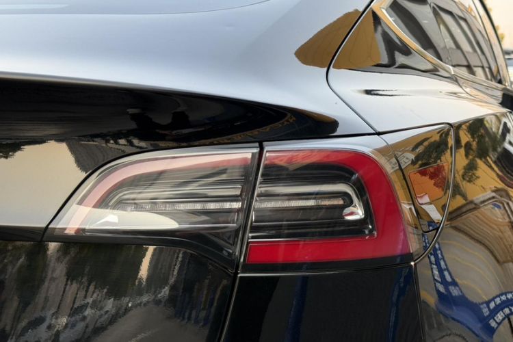Used Tesla Model 3 2020 Standard Range Rear-Wheel Drive Upgraded Version Exterior 9