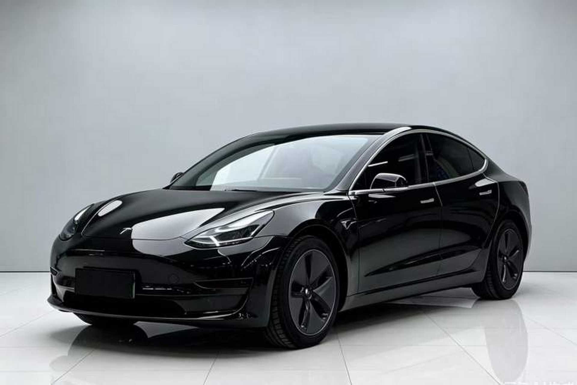 Used Tesla Model 3 2020 Revised Version Standard Range Rear-Wheel Drive – Upgraded Edition Front Left 45 Deg