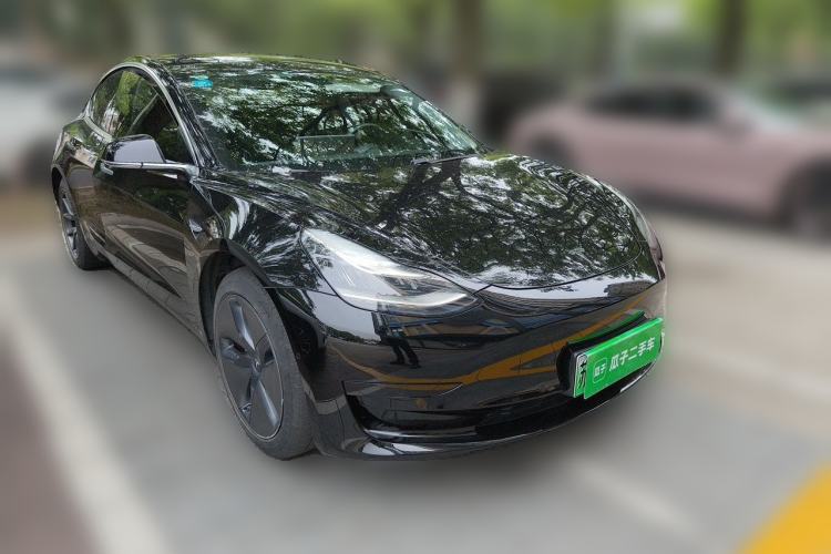Used Tesla Model 3 2020 Revised Version Standard Range Rear-Wheel Drive – Upgraded Edition Front Right 45 Deg