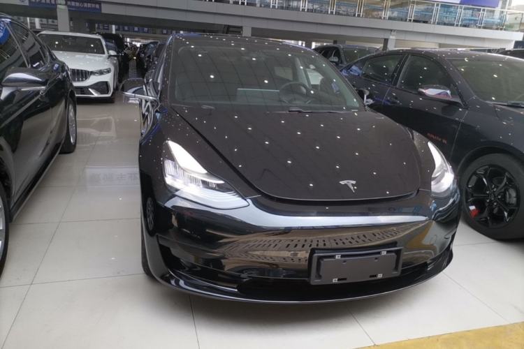 Used Tesla Model 3 2020 Revised Version Standard Range Rear-Wheel Drive – Upgraded Edition Front Right 45 Deg
