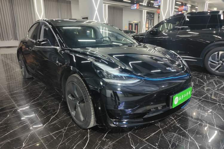 Used Tesla Model 3 2020 Revised Version Standard Range Rear-Wheel Drive – Upgraded Edition Front Right 45 Deg
